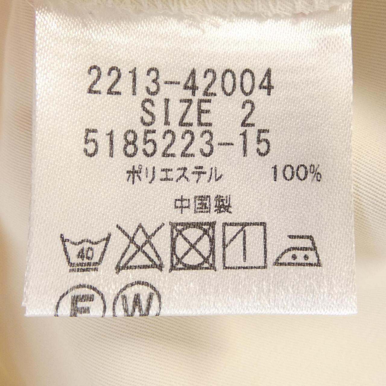 クィーンズコート QUEENS COURT トップス