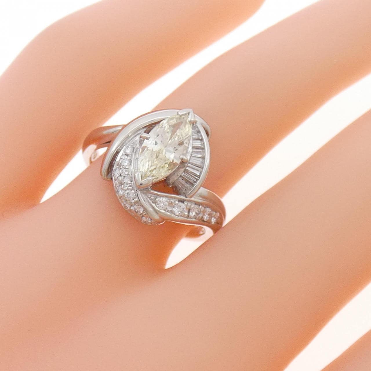 PT900 ダイヤモンド リング 0.75CT