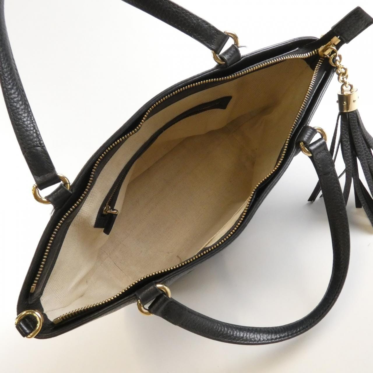 グッチ ソーホー 369176 A7M0G バッグ