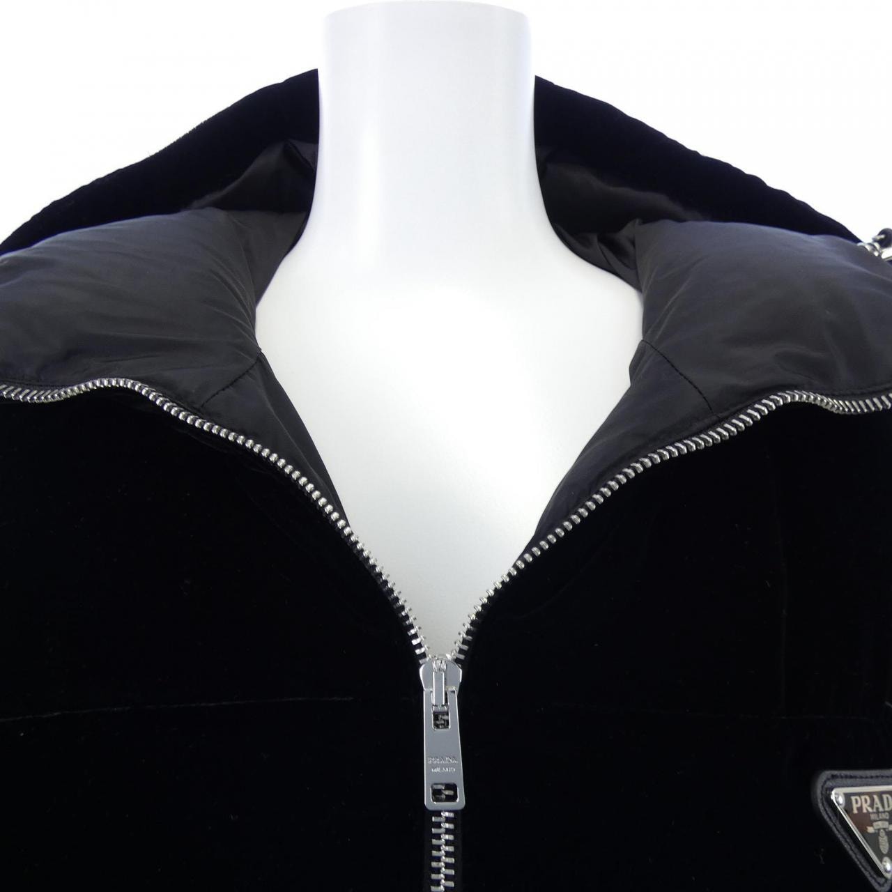 プラダ PRADA トライアングルロゴ 292214 SOOO 16AB ダウンジャケット