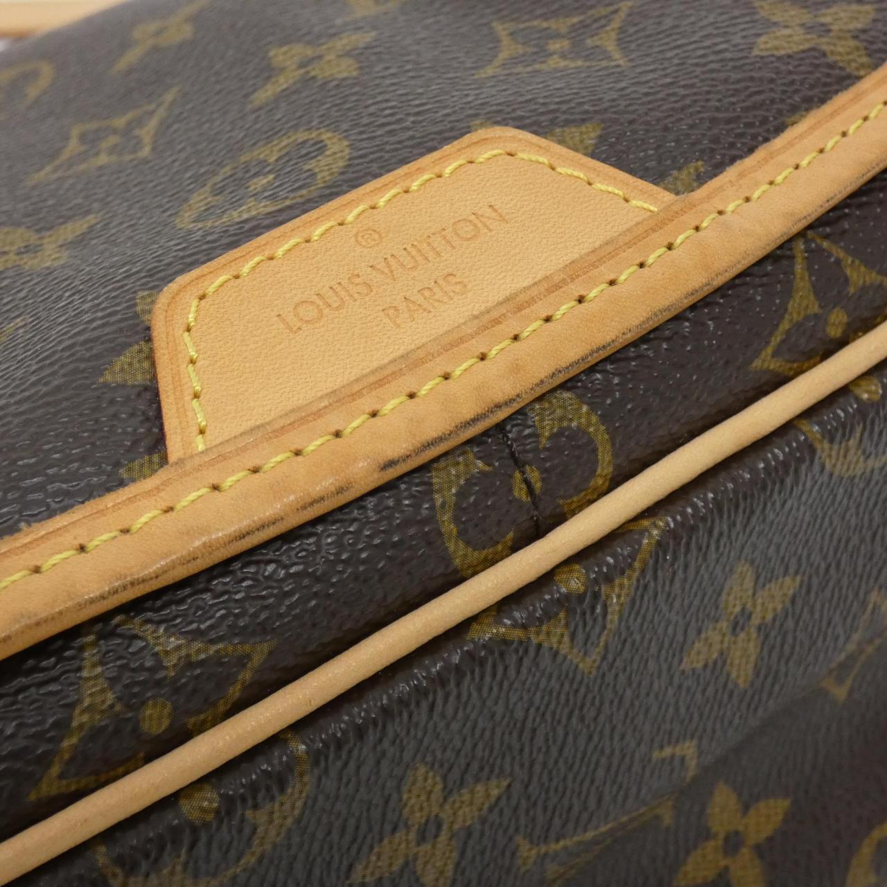 LOUIS VUITTON Monogram Menilmontant MM M40473 单肩包
