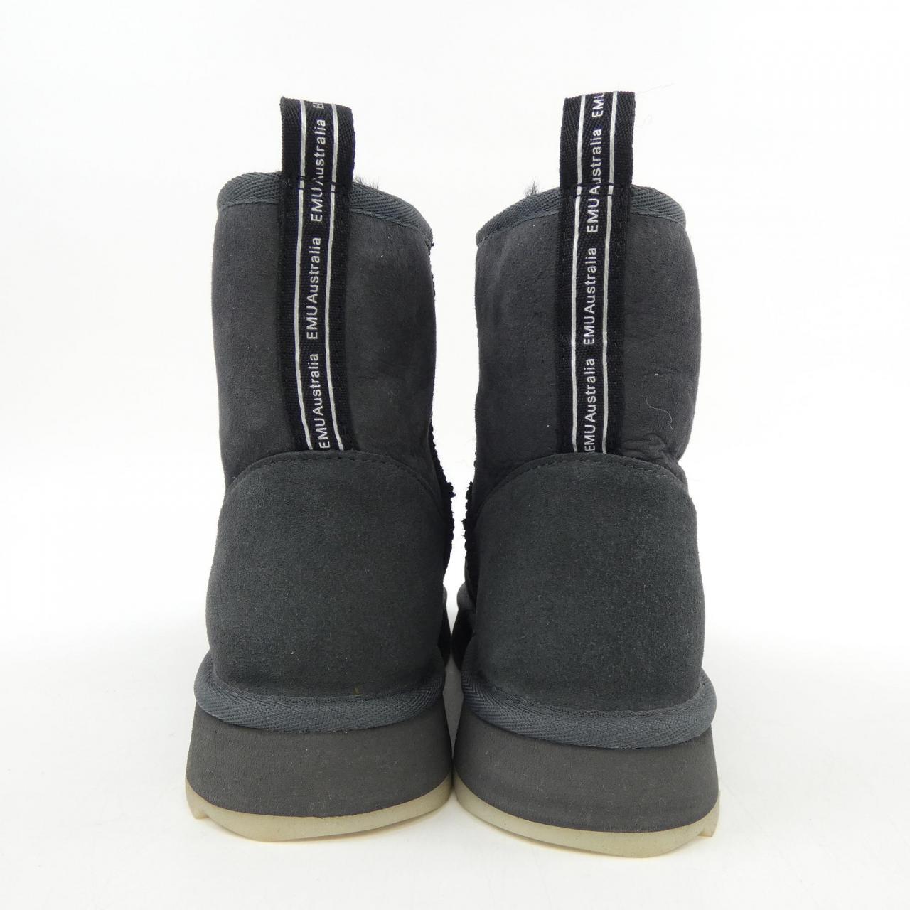 EMU ブーツ