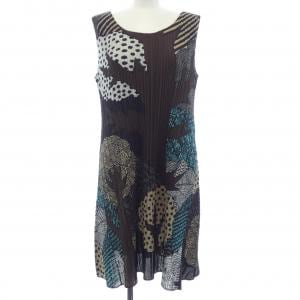 プリーツプリーズ PLEATS PLEASE 2013フォレストウッドプリント PP33-JT597 7568078 ワンピース
