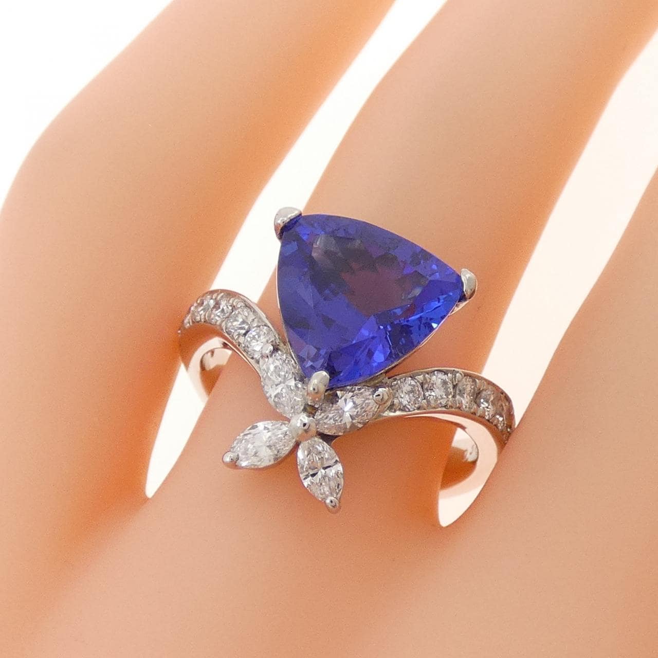 PT900 タンザナイト リング 3.19CT