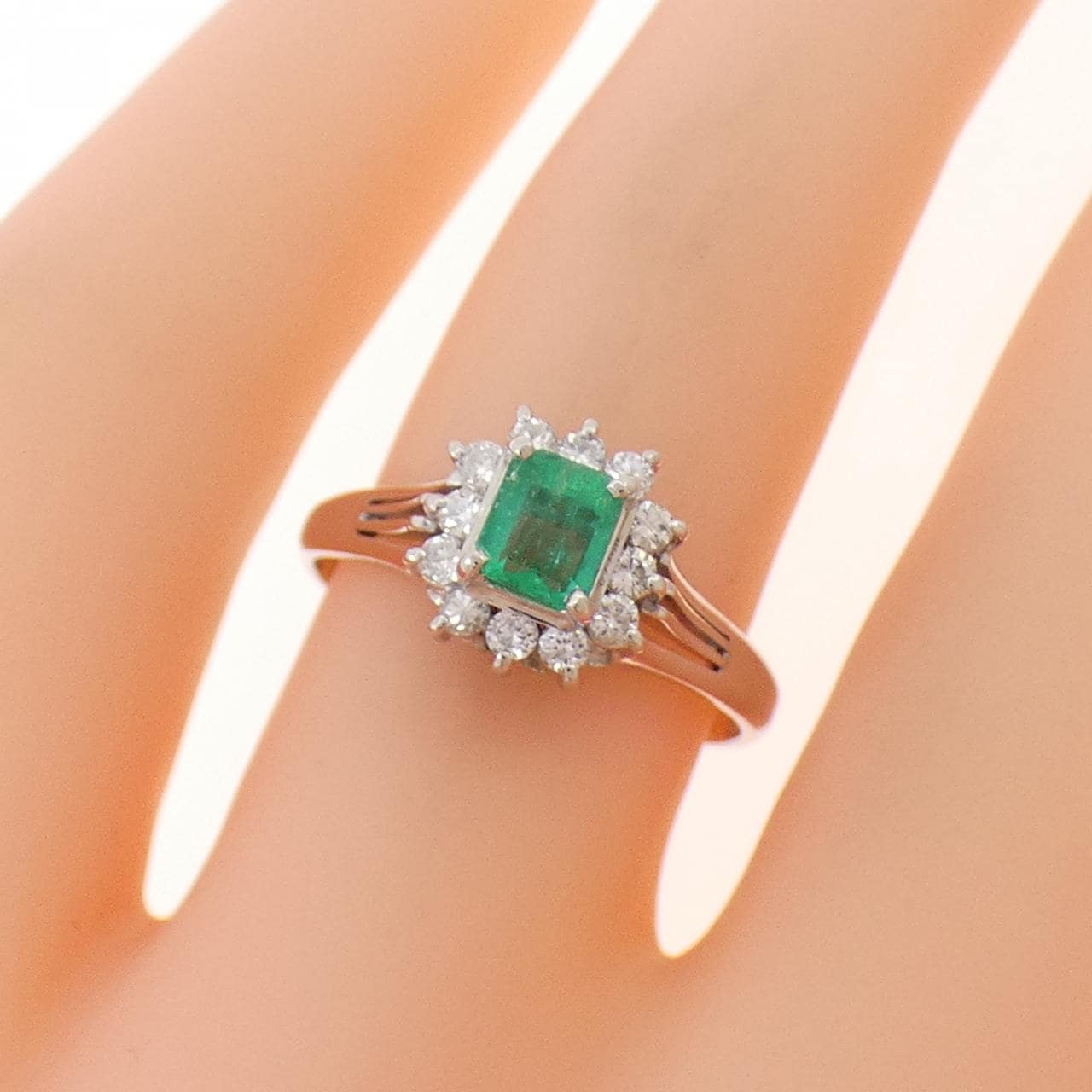 PT900 エメラルド リング 0.32CT