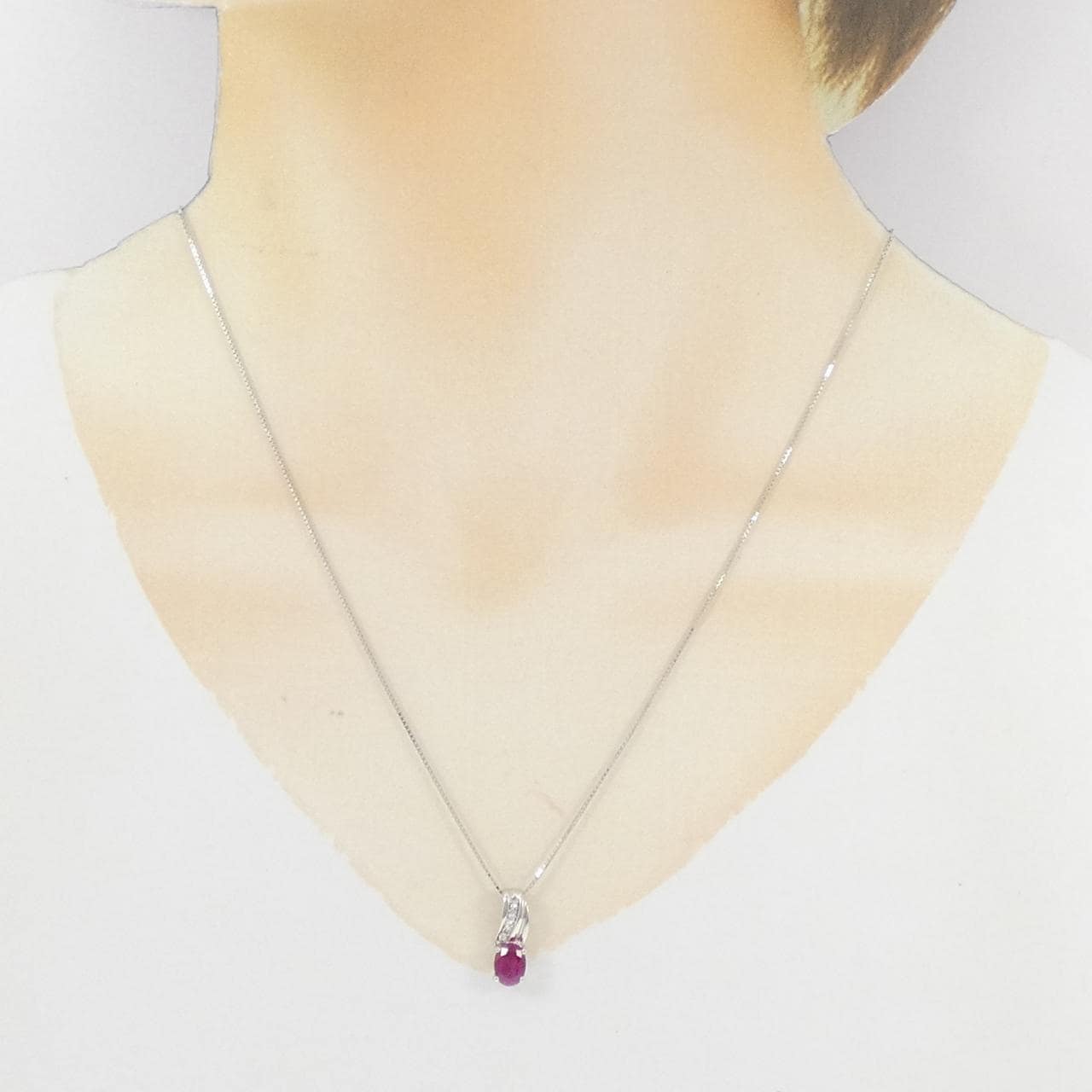 K18WG ルビー ネックレス