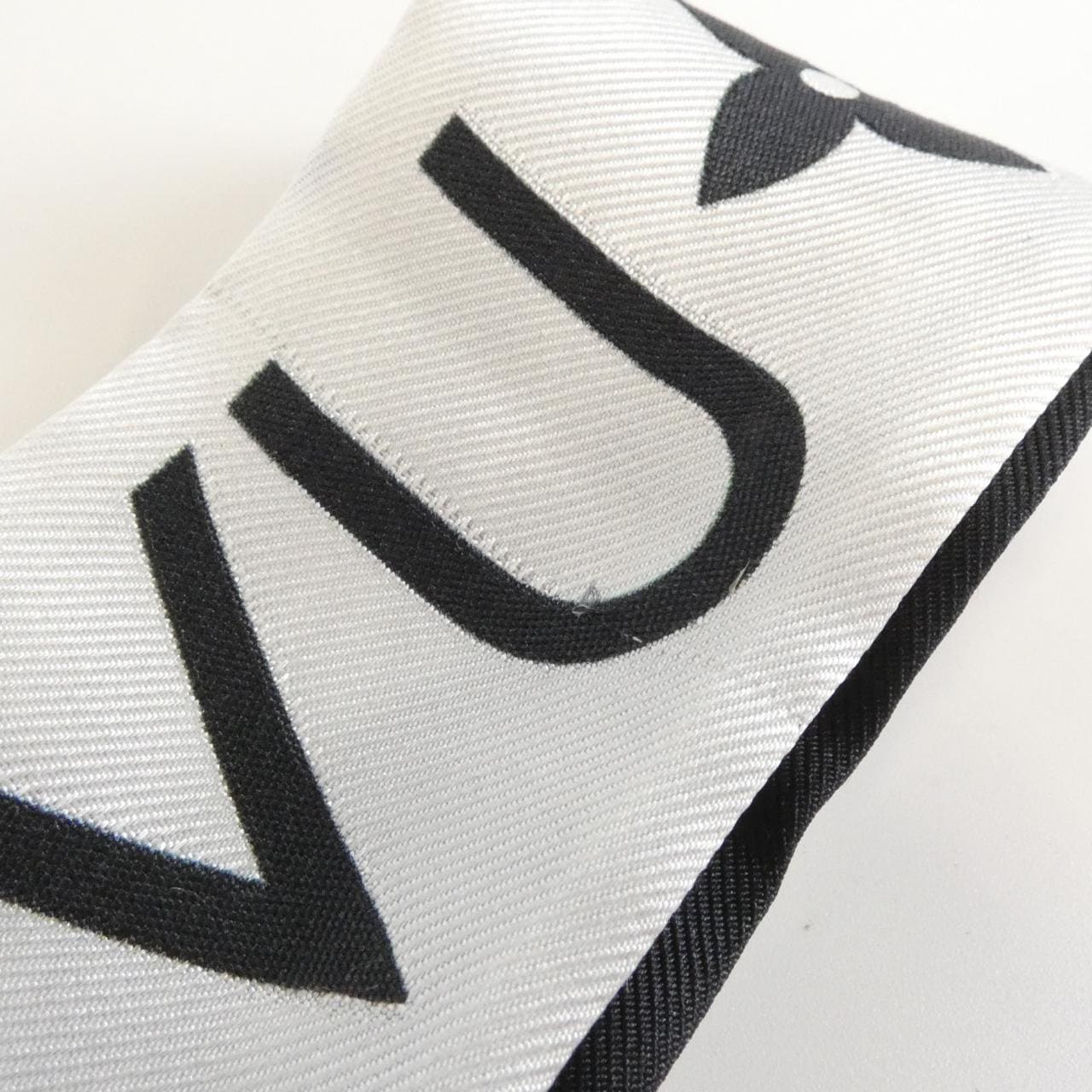 ルイヴィトン バンドーBB モノグラム インフィニティ M90682 スカーフ