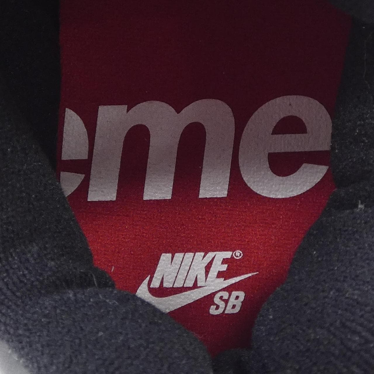 ナイキシュプリーム NIKE×SUPREME FQ3000-100 スニーカー