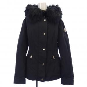 モンクレール MONCLER ダウンジャケット