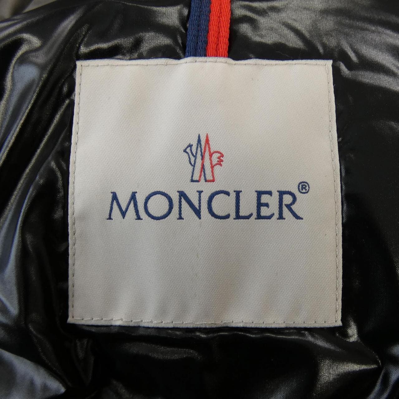 モンクレール MONCLER ダウンジャケット