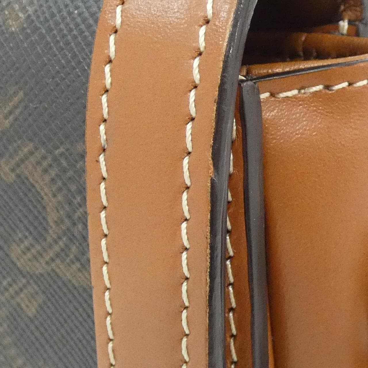 セリーヌ ティーン トリオンフ 188882BZ4 ショルダーバッグ