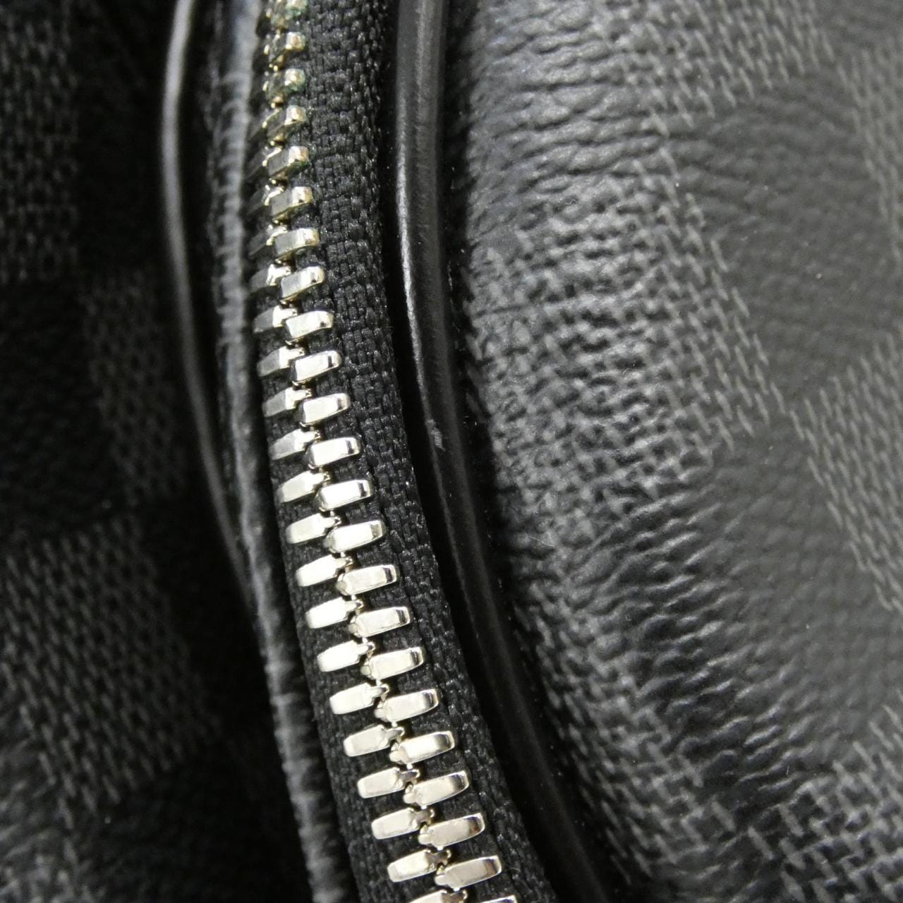 ルイヴィトン ダミエ グラフィット ミカエル N58024 リュックサック