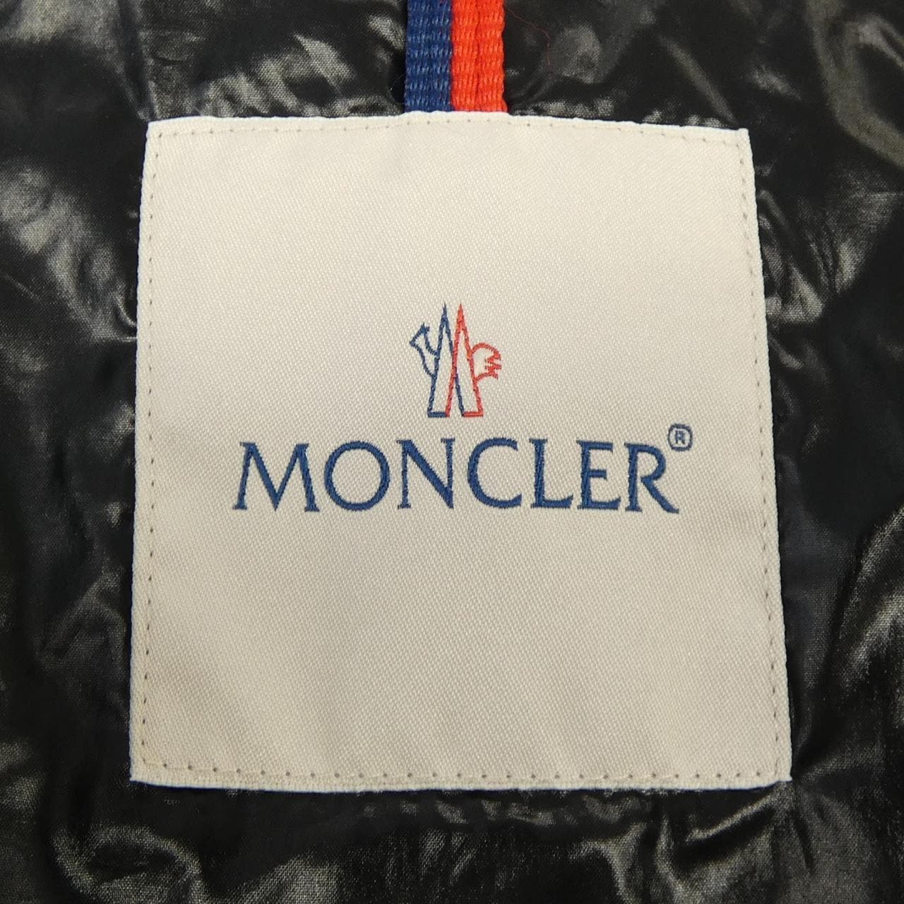 モンクレール MONCLER ダウンジャケット