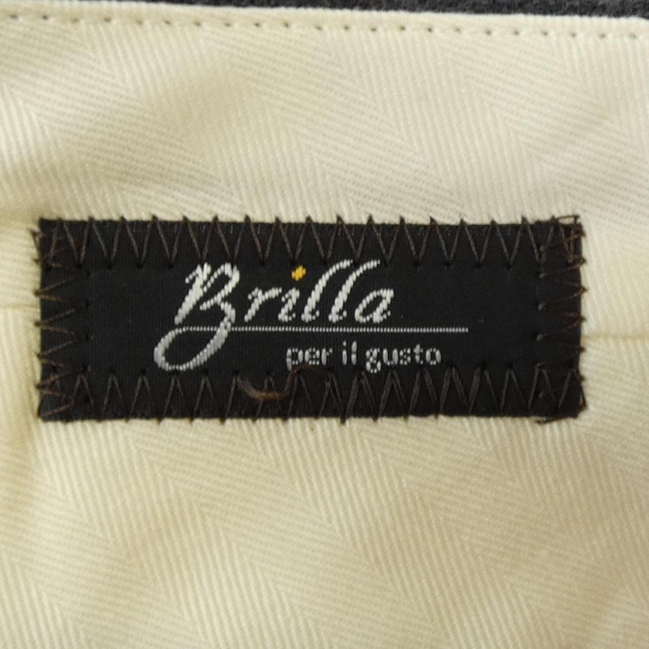 ブリッラ Brilla パンツ