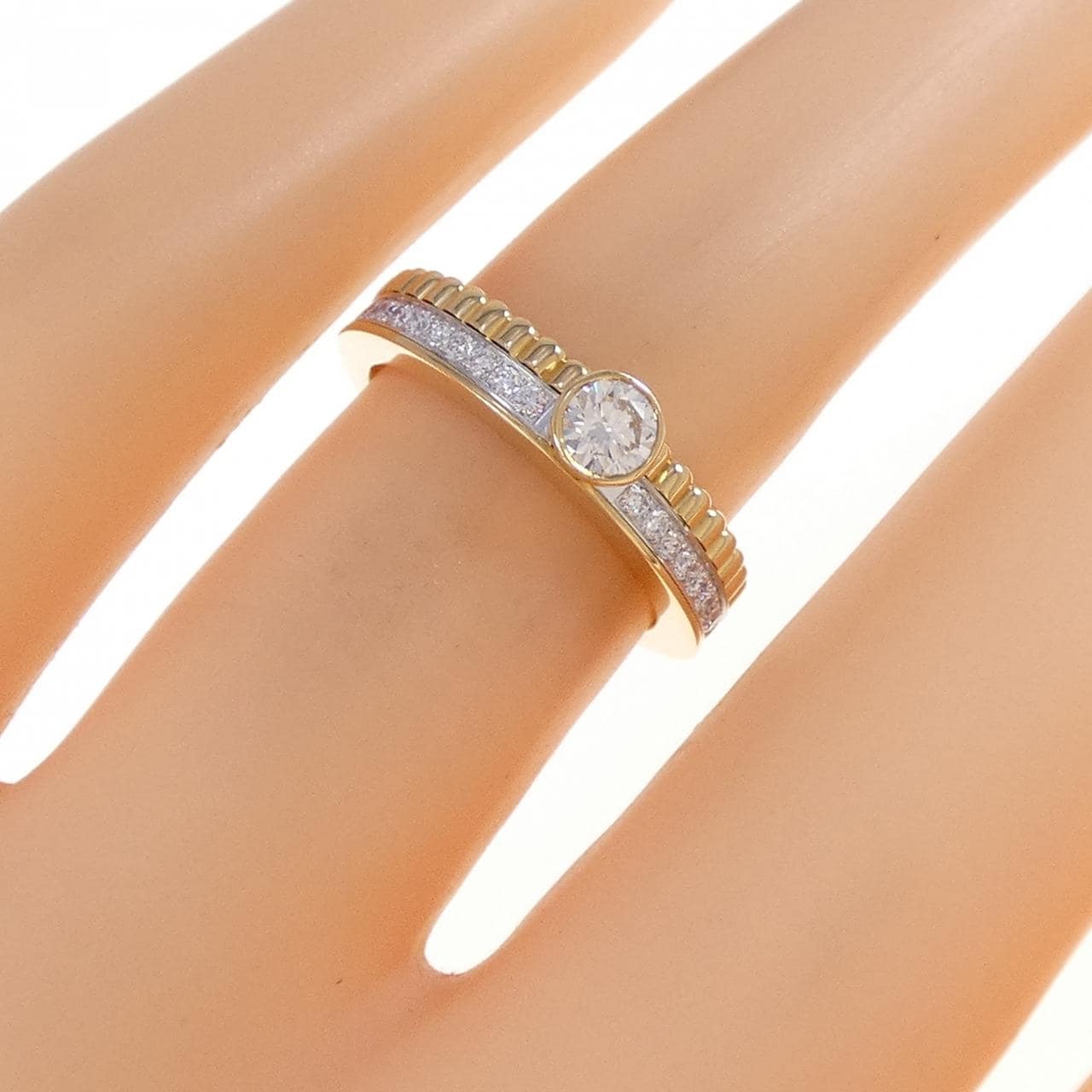 Boucheron Quatre Radiant Solitaire Ring