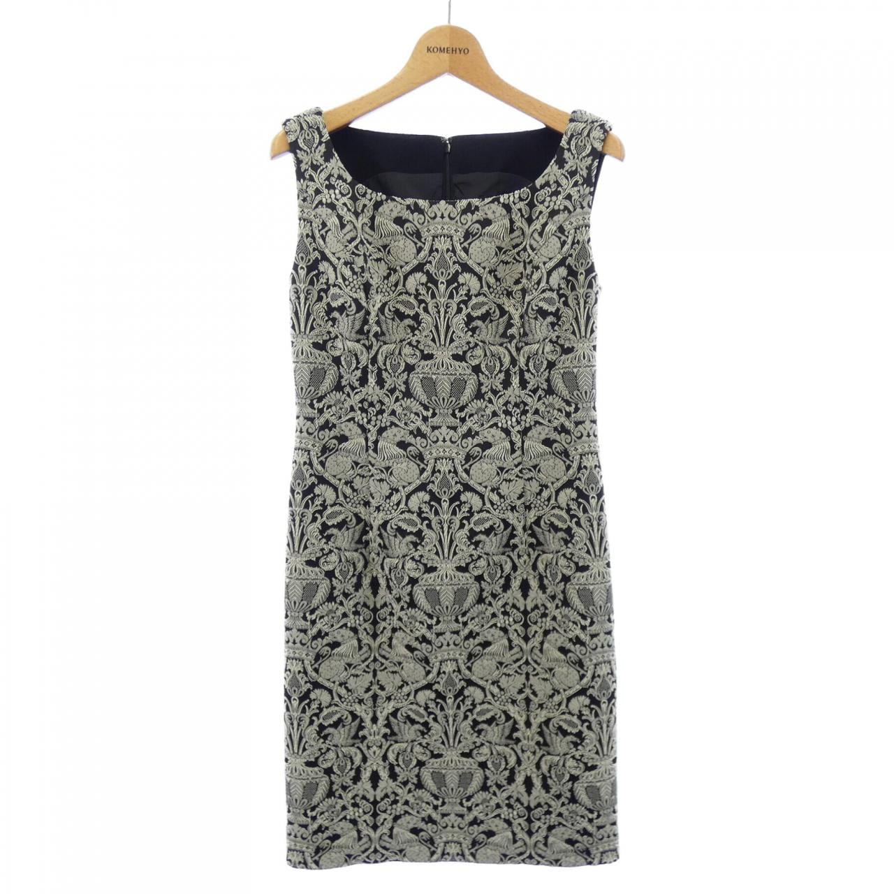 タエアシダ TAE ASHIDA T04727 ワンピース