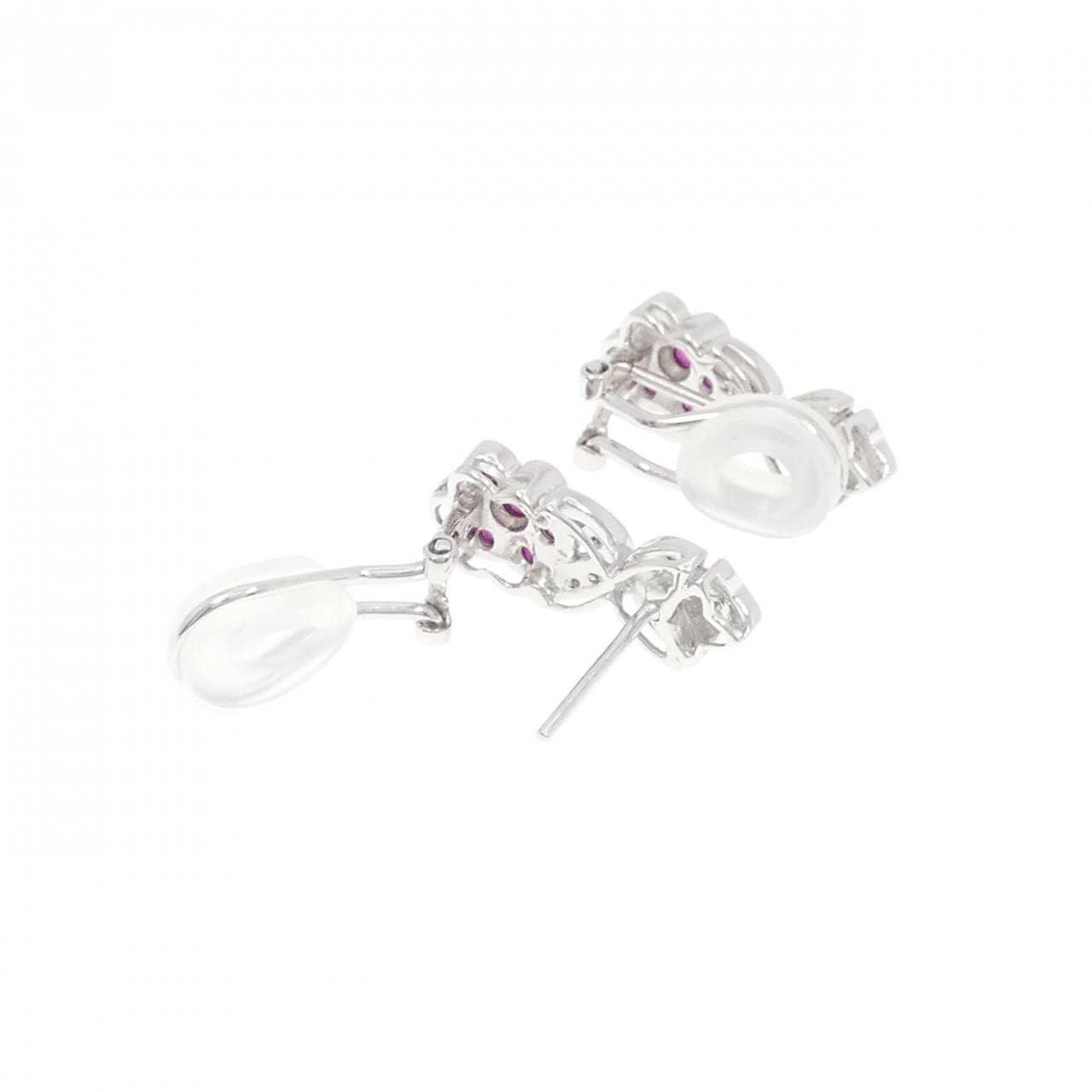 K18WG フラワー ルビー ピアス/イヤリング 0.50CT
