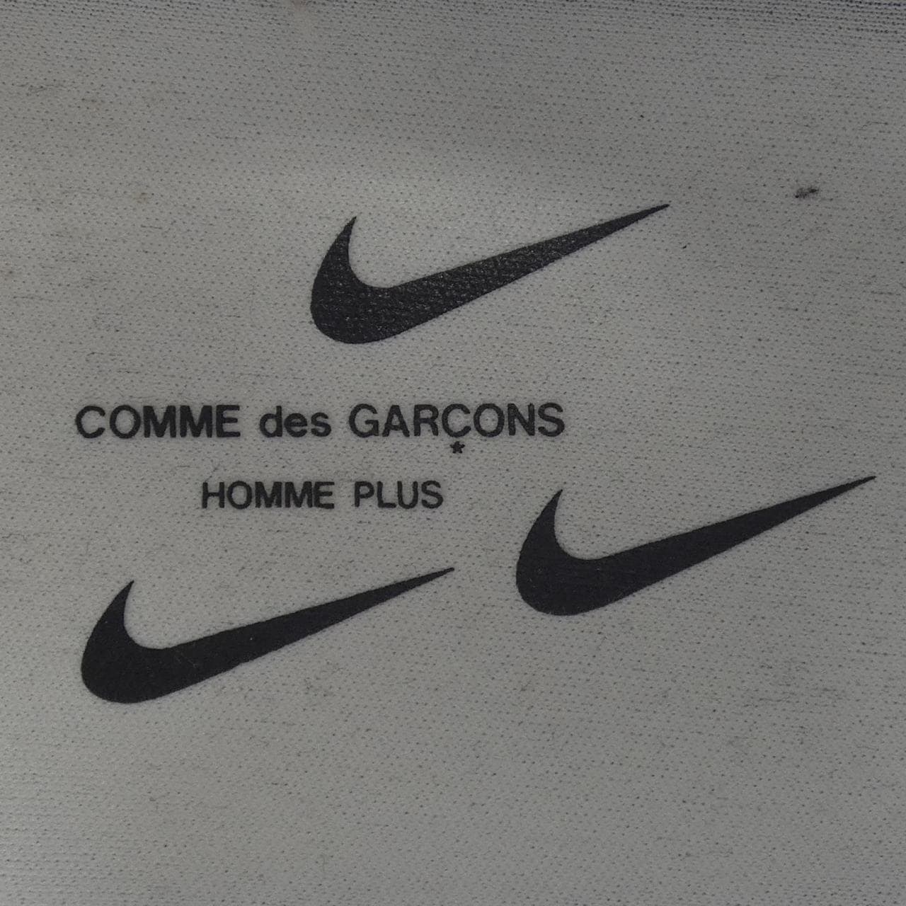 ナイキ NIKE FJ4692-100 スニーカー