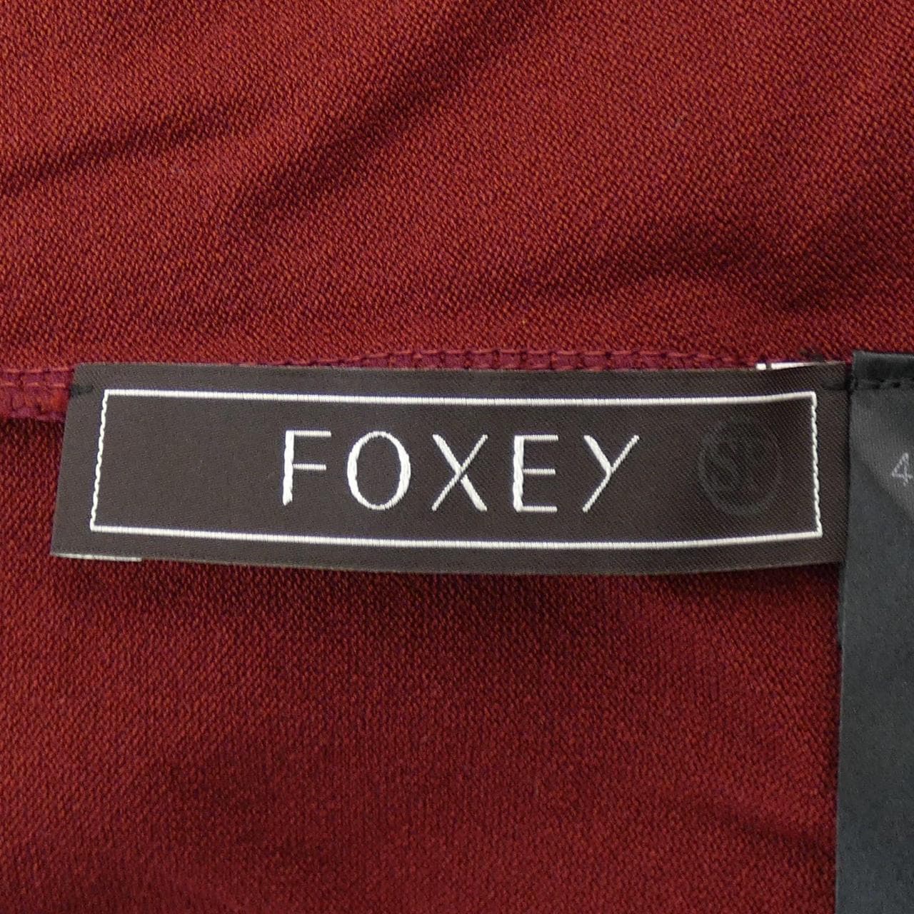 FOXEY上衣
