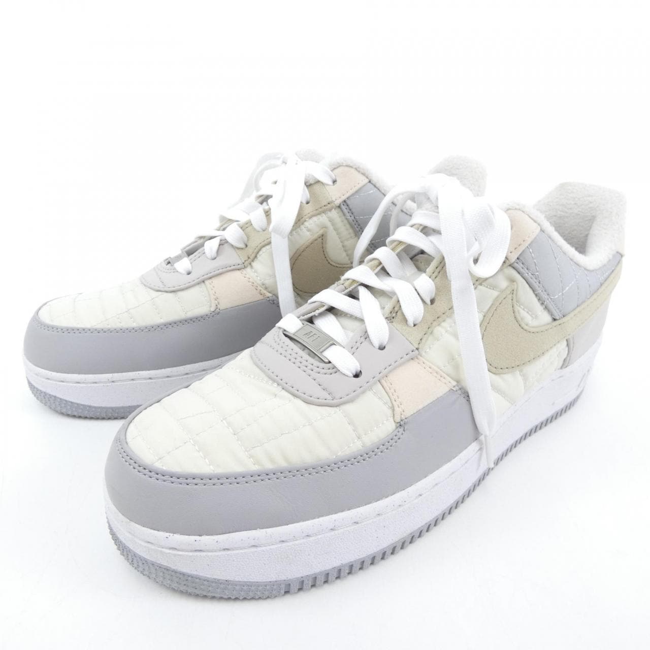 ナイキ NIKE スニーカー
