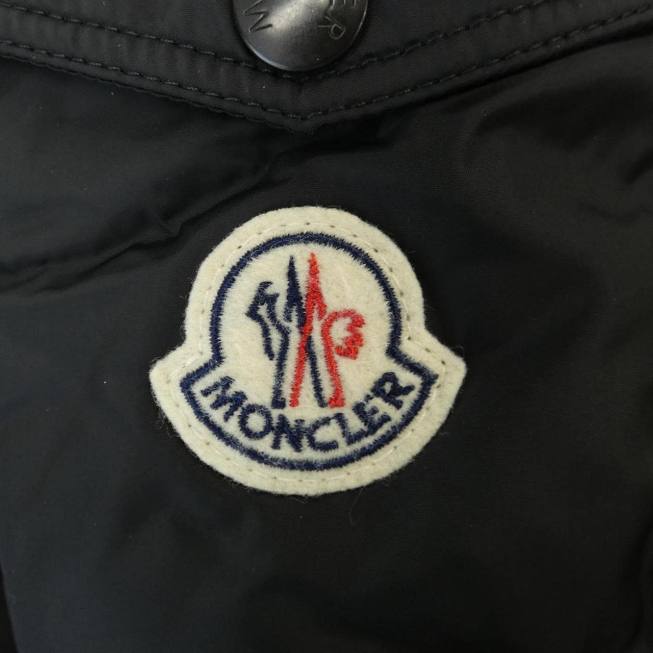 モンクレール MONCLER ダウンジャケット