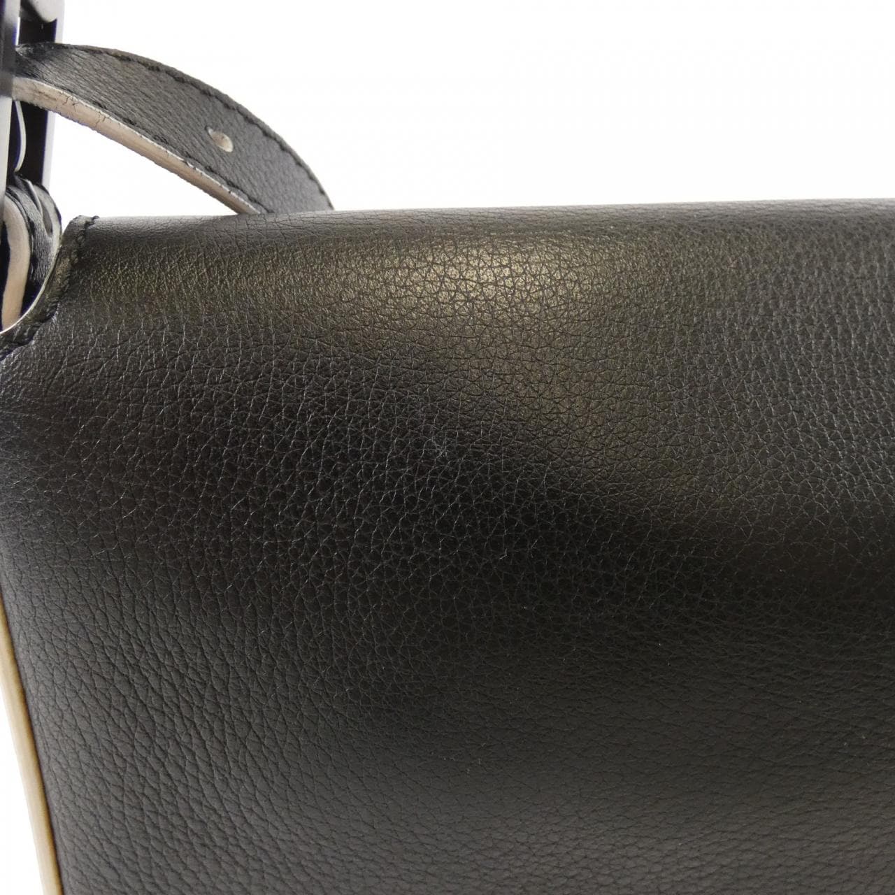 フェンディ BAG BUGS バゲット 8BR600 41K ショルダーバッグ