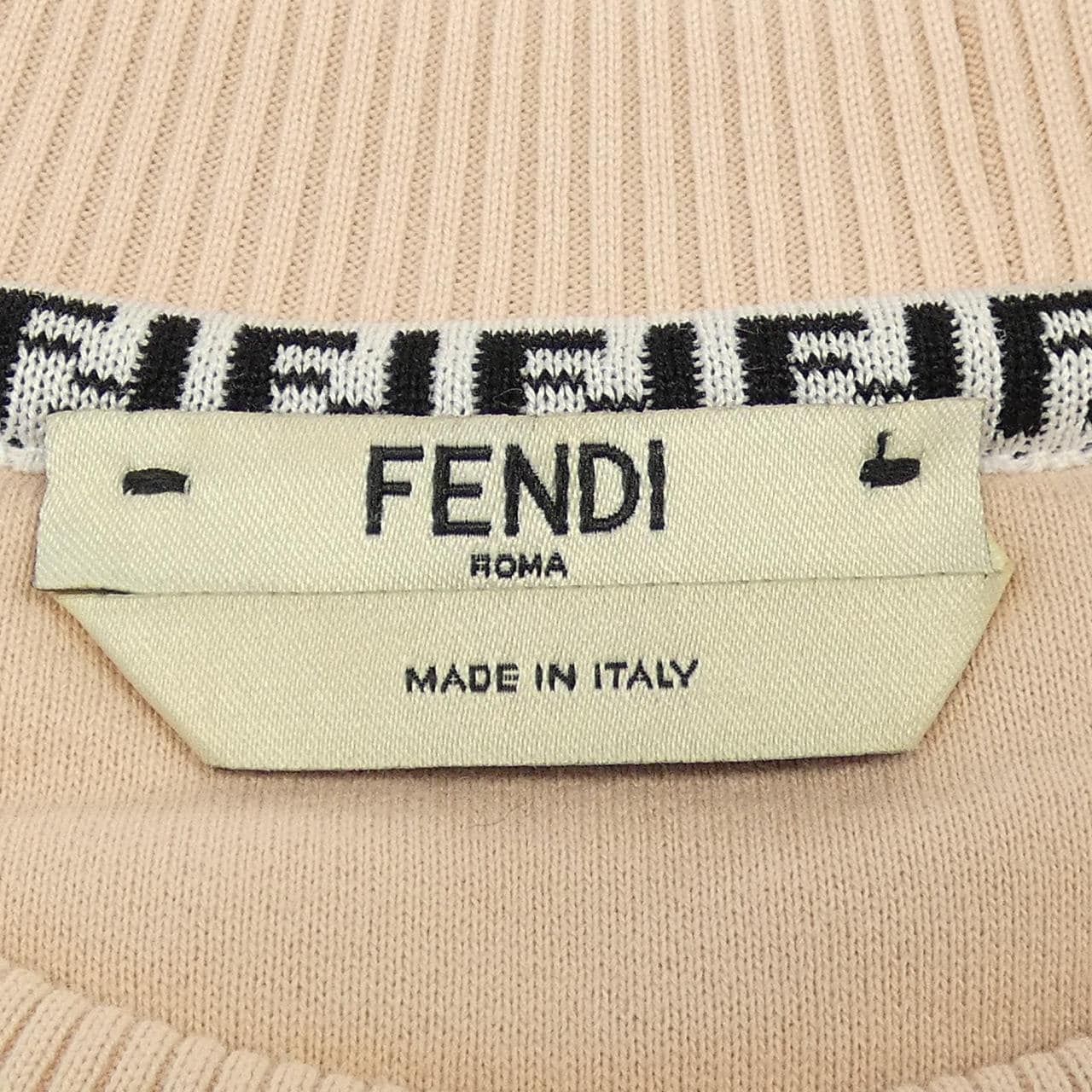 フェンディ FENDI FS7102 AC6A スウェット