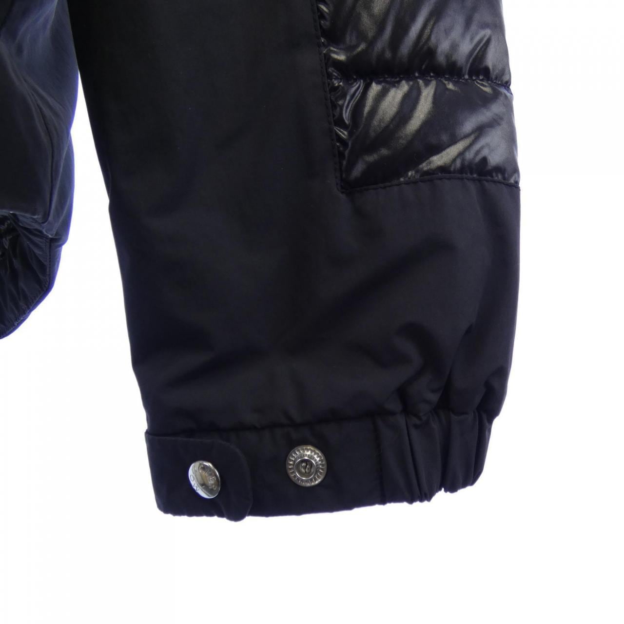 モンクレール MONCLER OLARGUES ダウンジャケット