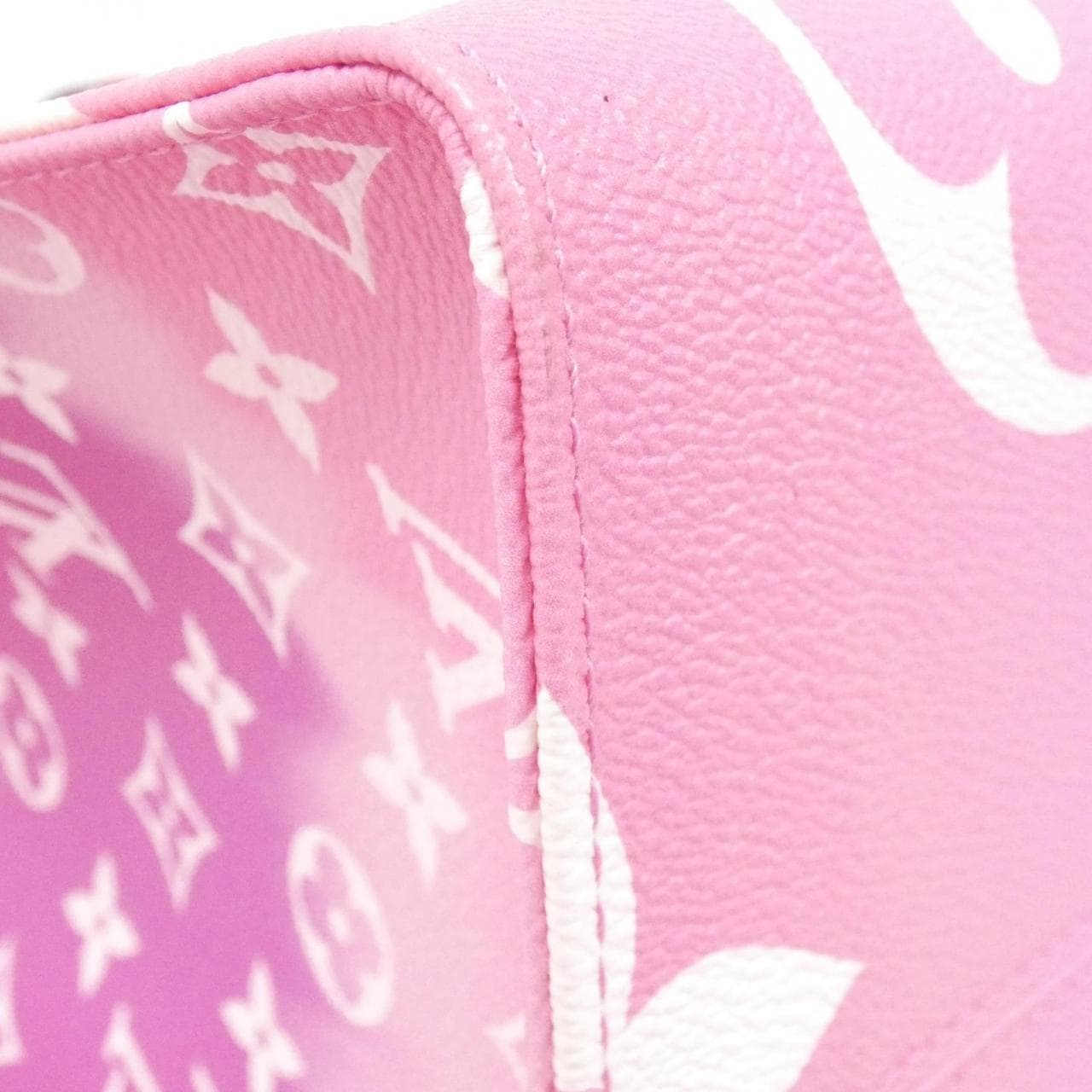 ルイヴィトン LVエスカル オンザゴー GM M45121 バッグ