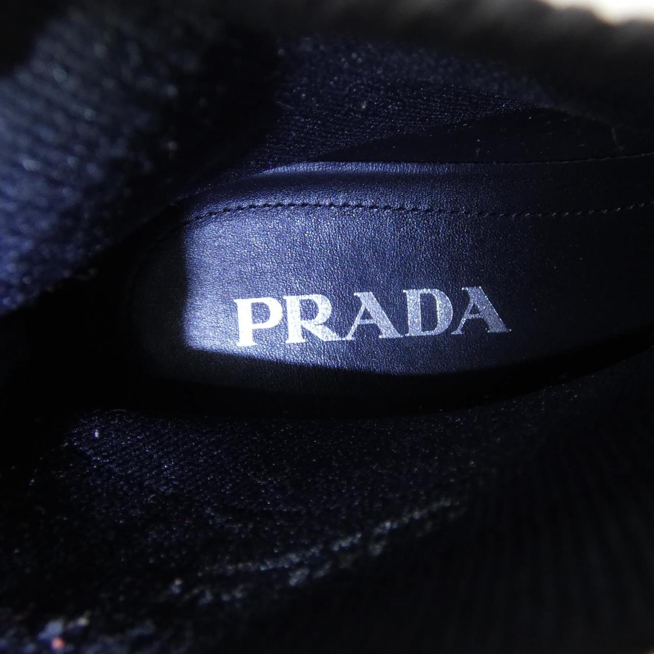プラダ PRADA スニーカー