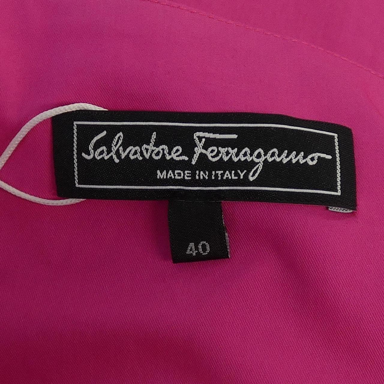 サルヴァトーレフェラガモ SALVATORE FERRAGAMO ワンピース