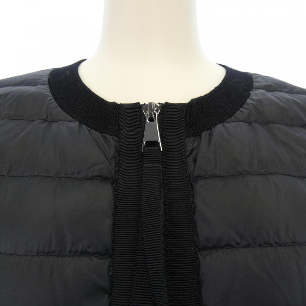 モンクレール MONCLER 20939B51000 ダウンジャケット