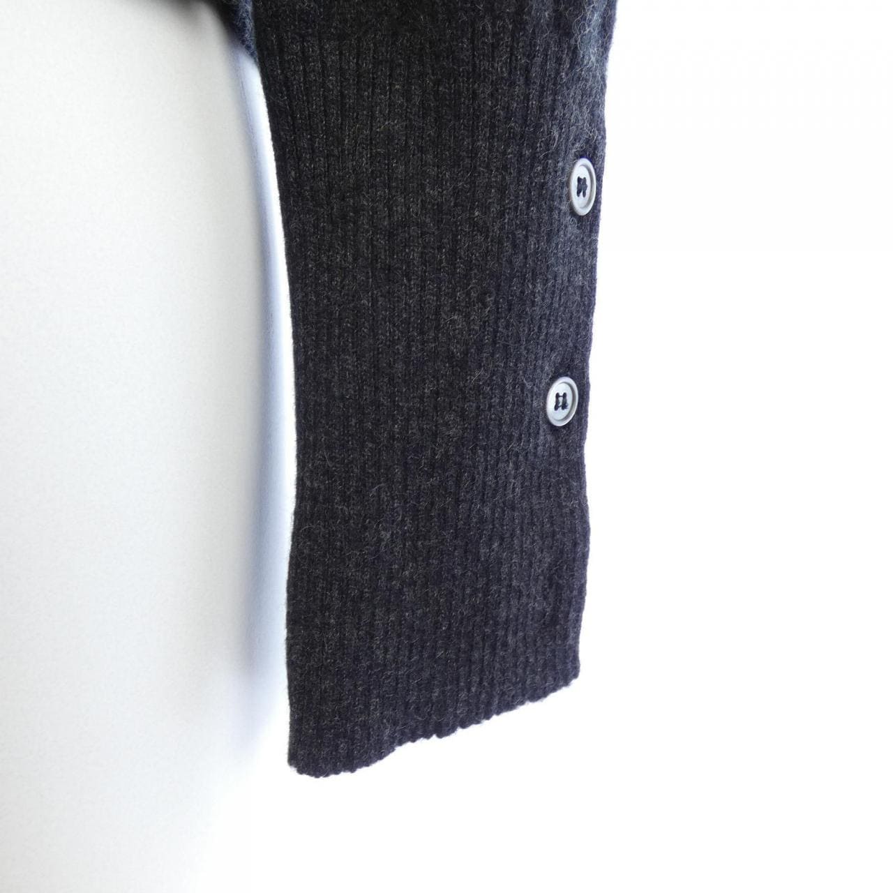 トムブラウン THOM BROWNE MKCS01A-00011-022 カーディガン