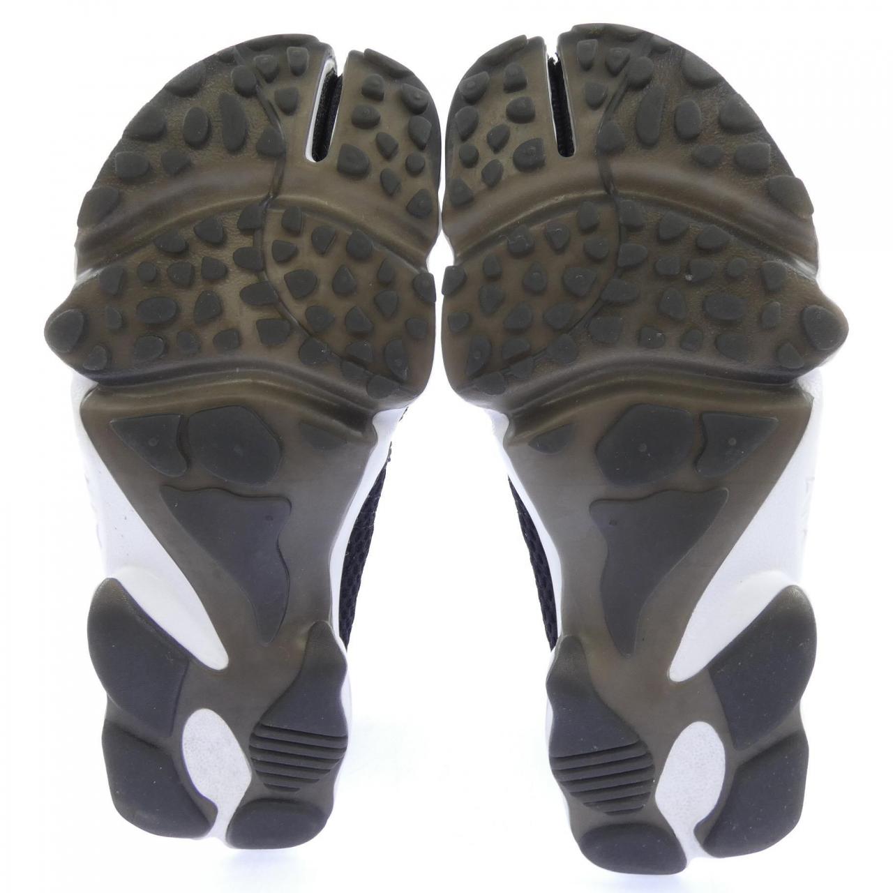 ナイキ NIKE 848386-001 スニーカー