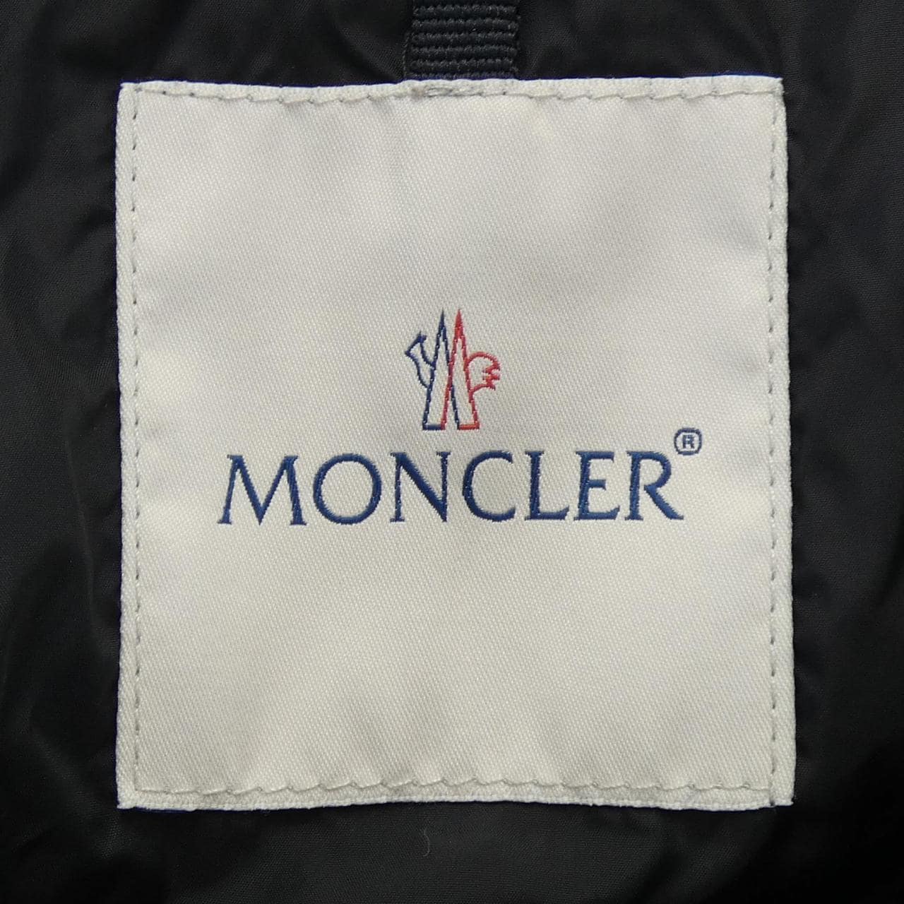 モンクレール MONCLER ダウンジャケット