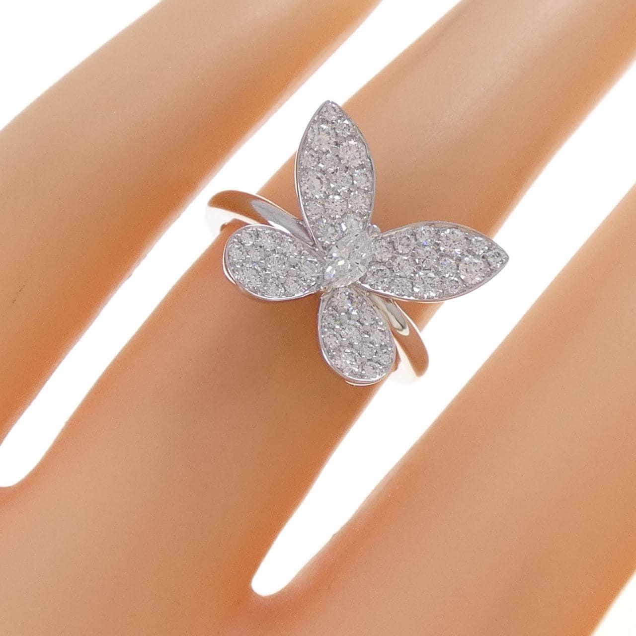 グラフ パヴェ バタフライ シルエット リング