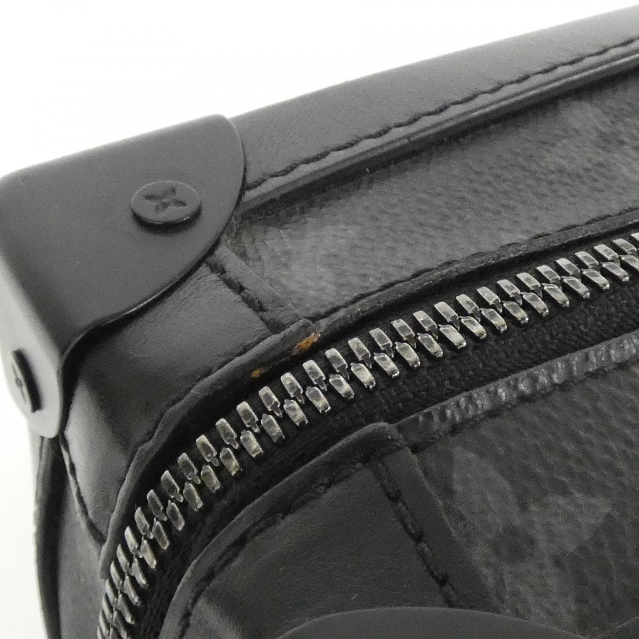 ルイヴィトン モノグラム エクリプス ソフトトランク M44730 ショルダーバッグ