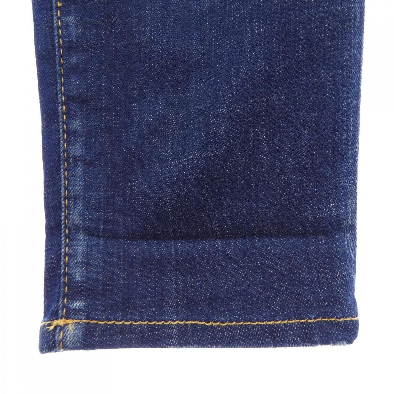 ディースクエアード DSQUARED2 S74LB1316 ジーンズ