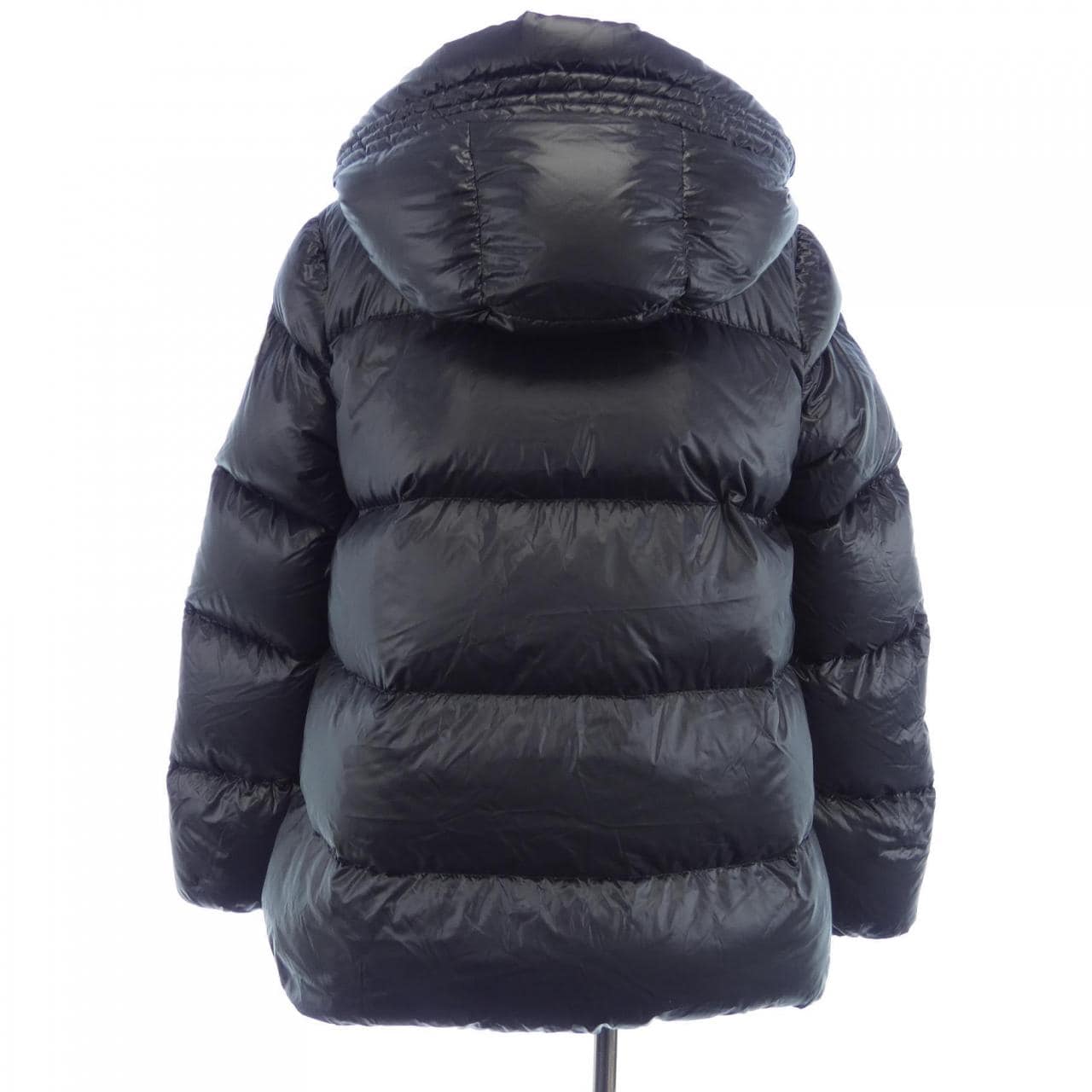 モンクレール MONCLER ダウンジャケット