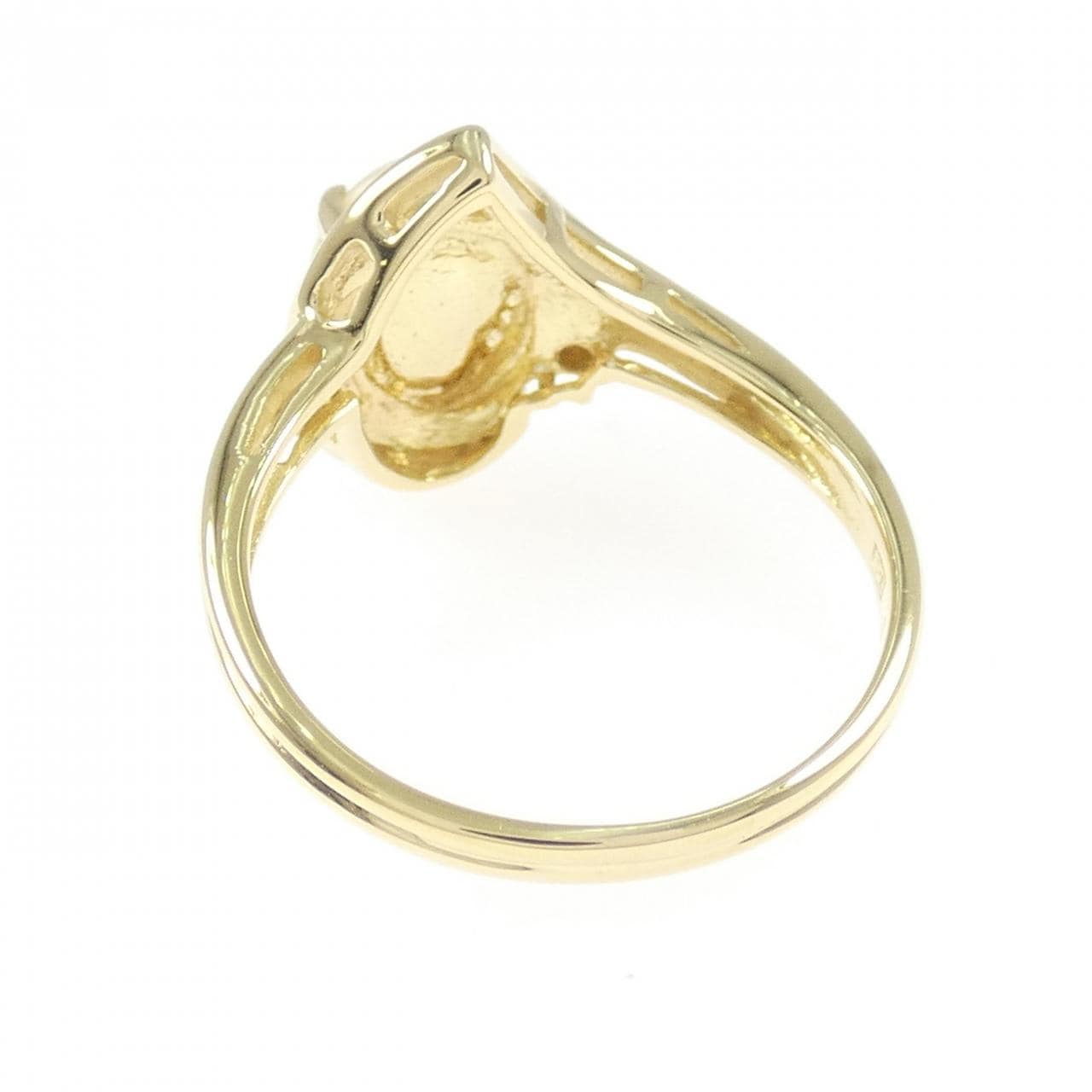 750YG欧泊戒指，0.96克拉