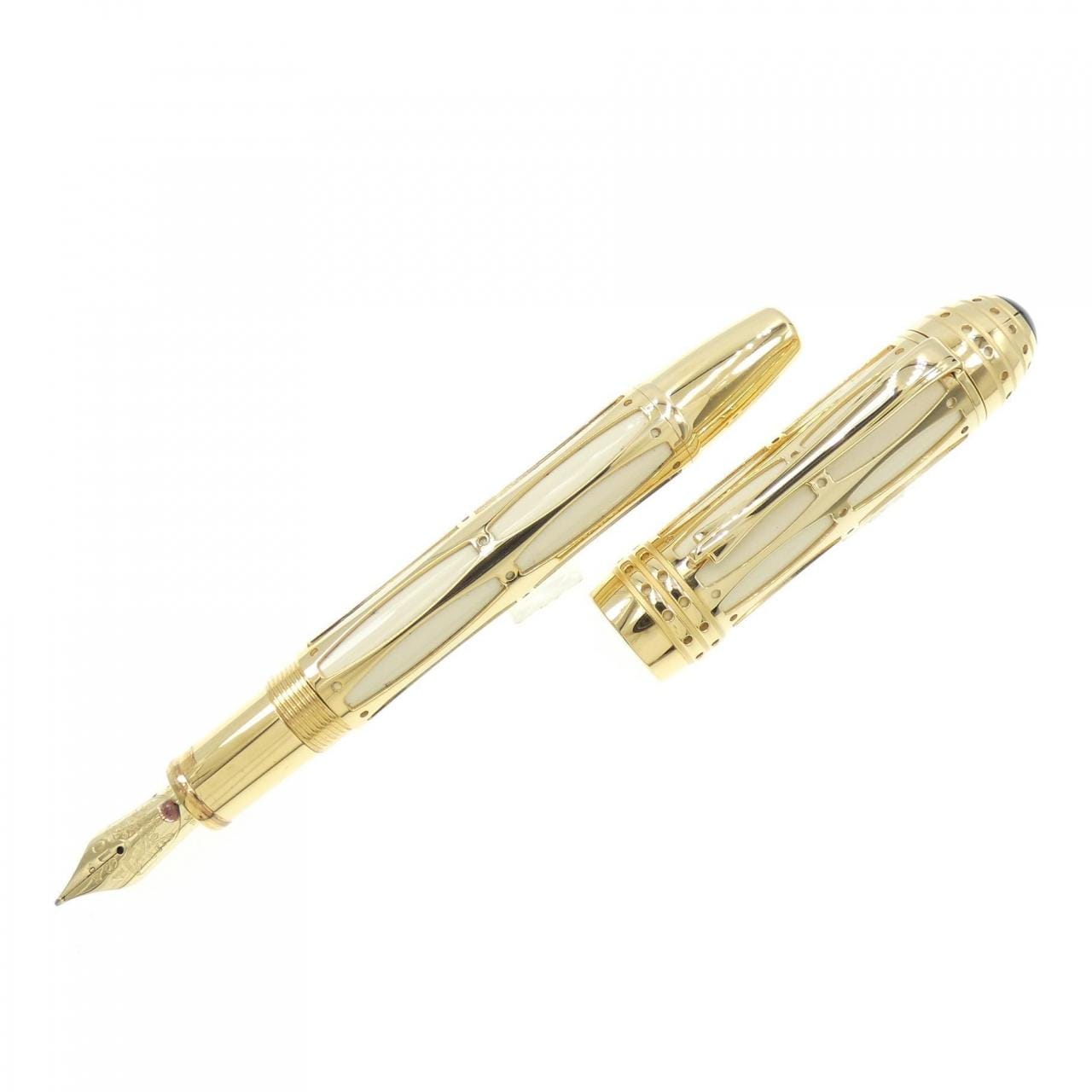 MONTBLANC 2005 Julius II Gold Plated Fountain Pen