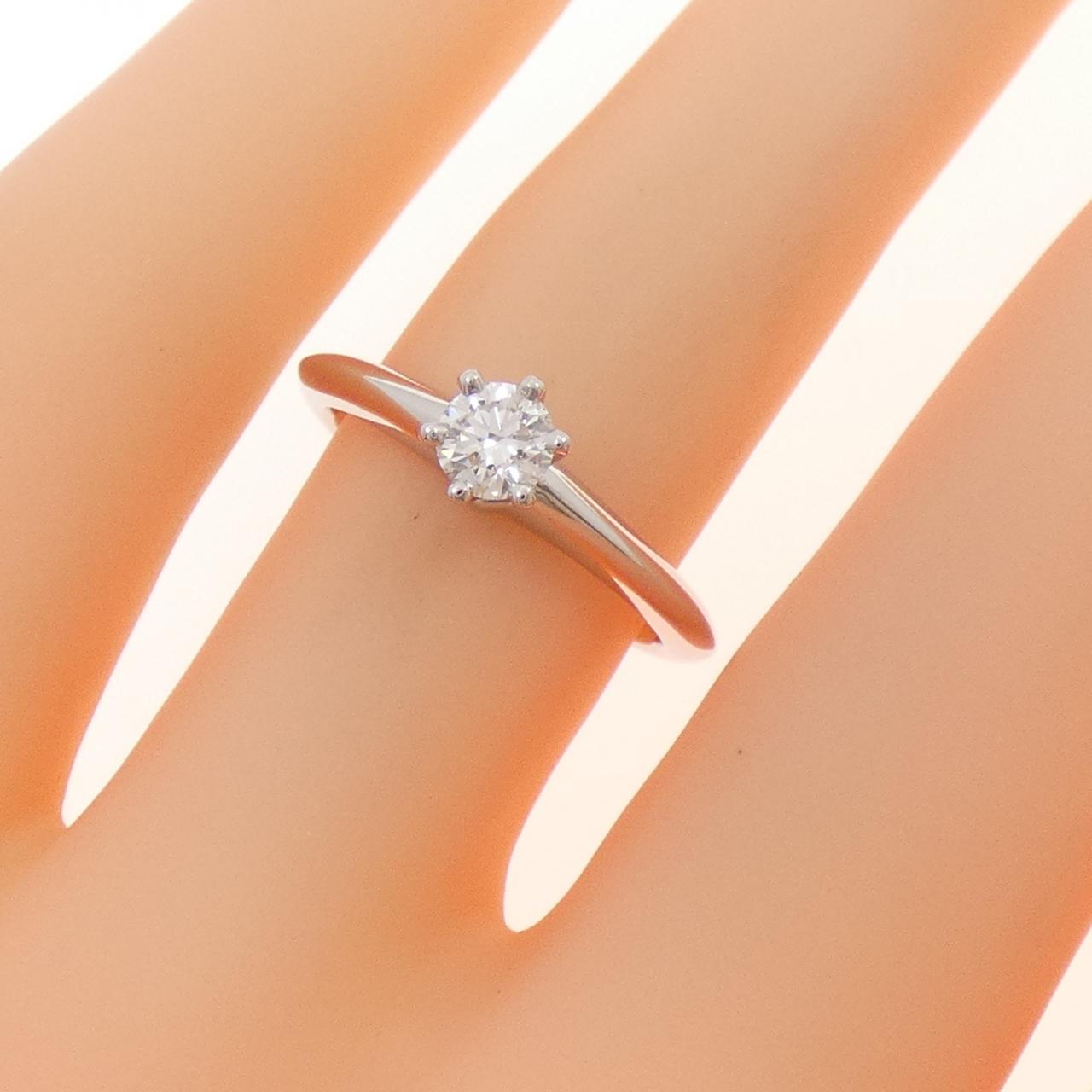 ティファニー クラシックソリティア リング 0.24CT