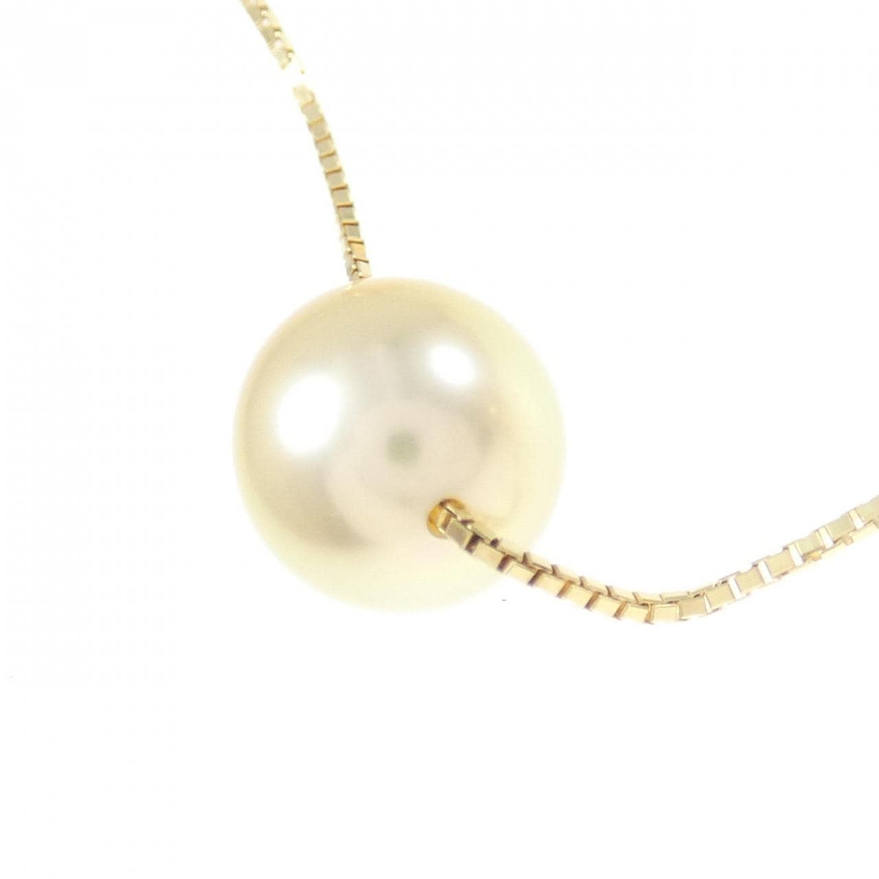 Tasaki White Butterfly Pearl necklace