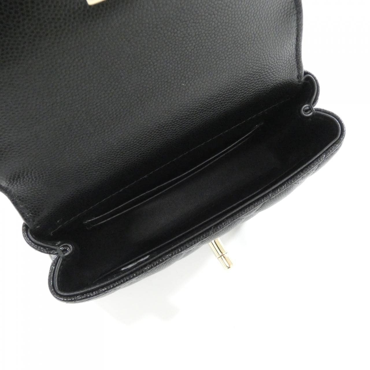 【未使用品】シャネル AP4244 チェーンクラッチ