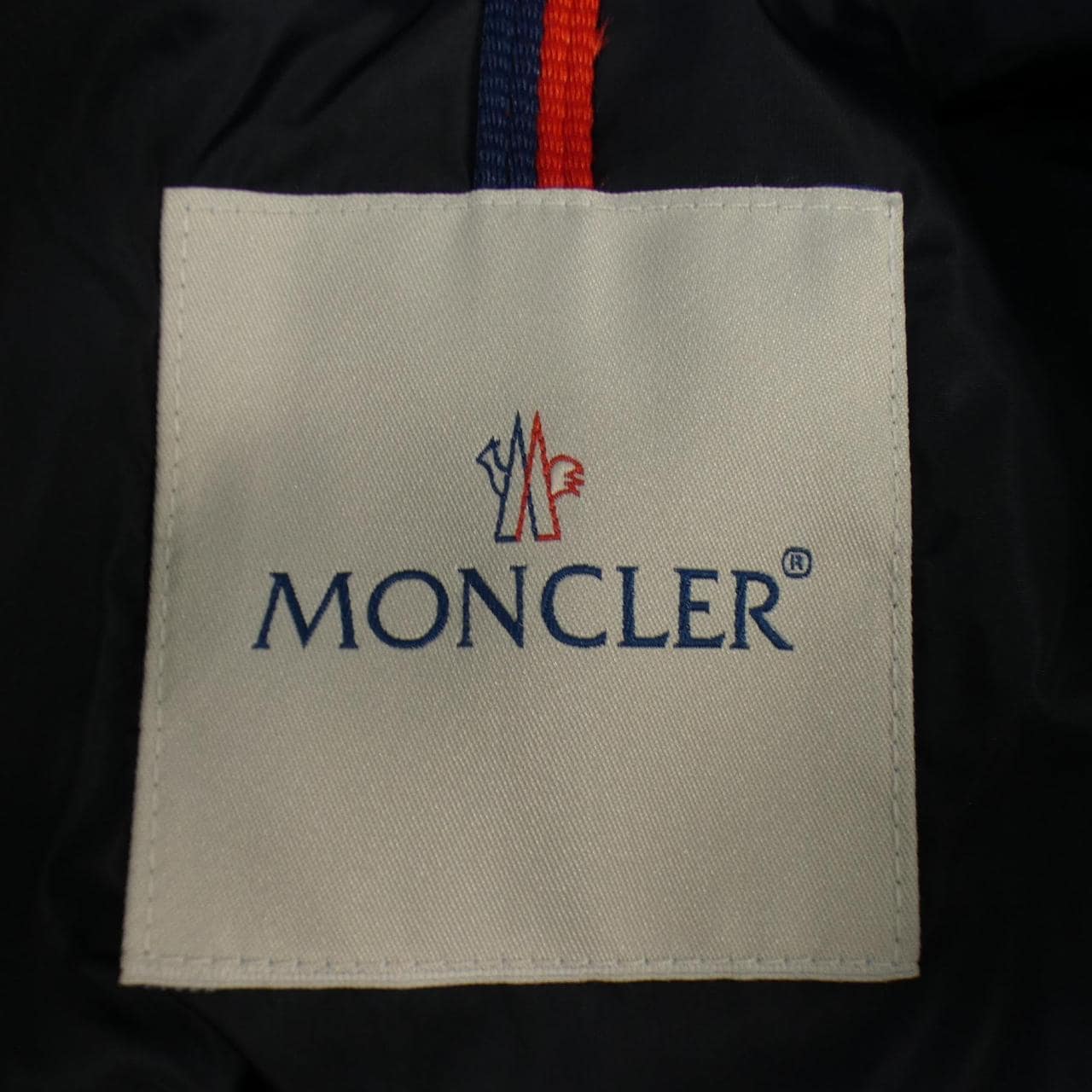 MONCLER蒙克勒羽绒服