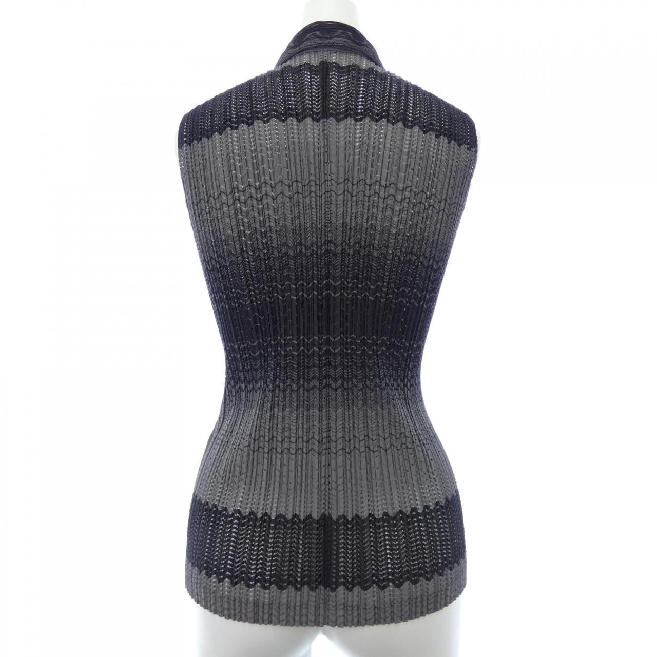 百褶PLEATS PLEASE背心