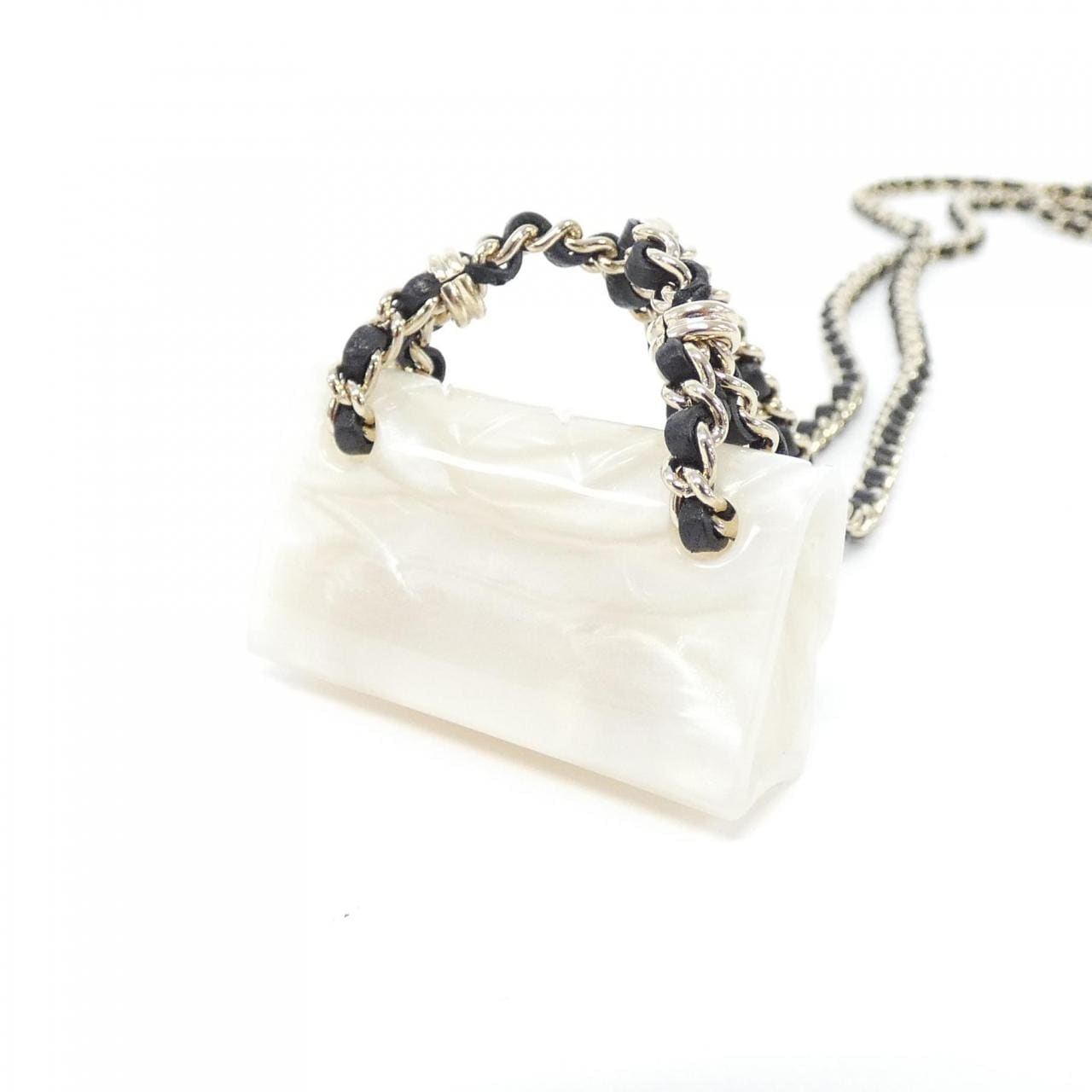 CHANEL ABA003 necklace