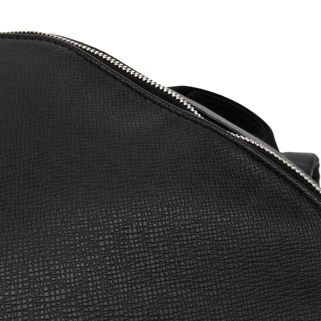 ルイヴィトン タイガ ラマ ディスカバリー バックパック M30230 リュックサック