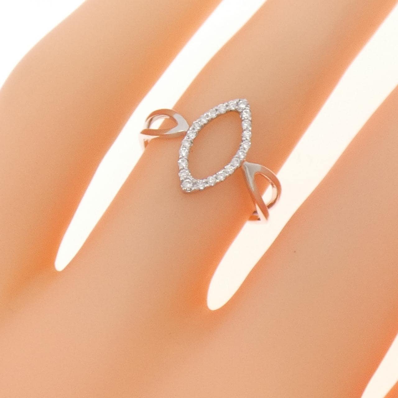 K18WG ダイヤモンド リング 0.11CT