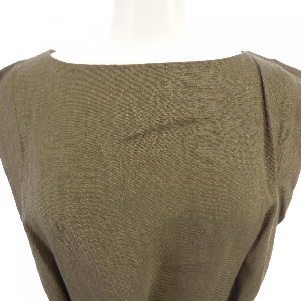 アクアスキュータム Aquascutum ワンピース